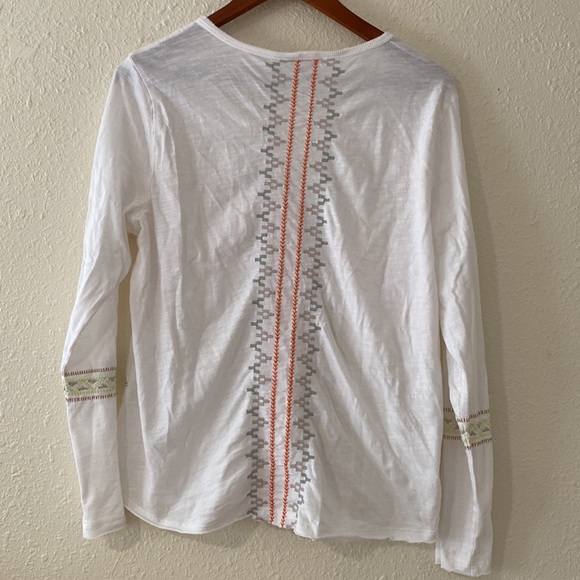 Sundance Embroidery Longsleeve Womens Top - Picture 5 of 5